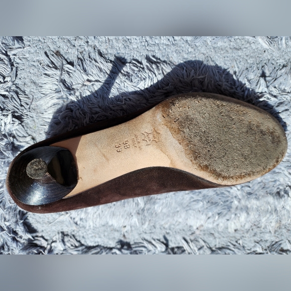 BCBG MaxAzria brown suede kitten heels - Picture 4 of 9